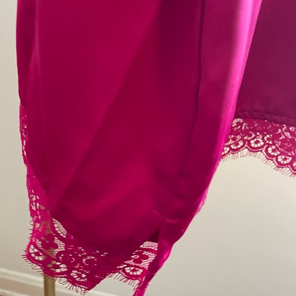 AND NWT Magenta Cami Tank Lace Trim & Adjustable Spaghetti Straps - Picture 13 of 17